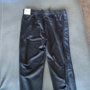 Old navy Buttoned pants